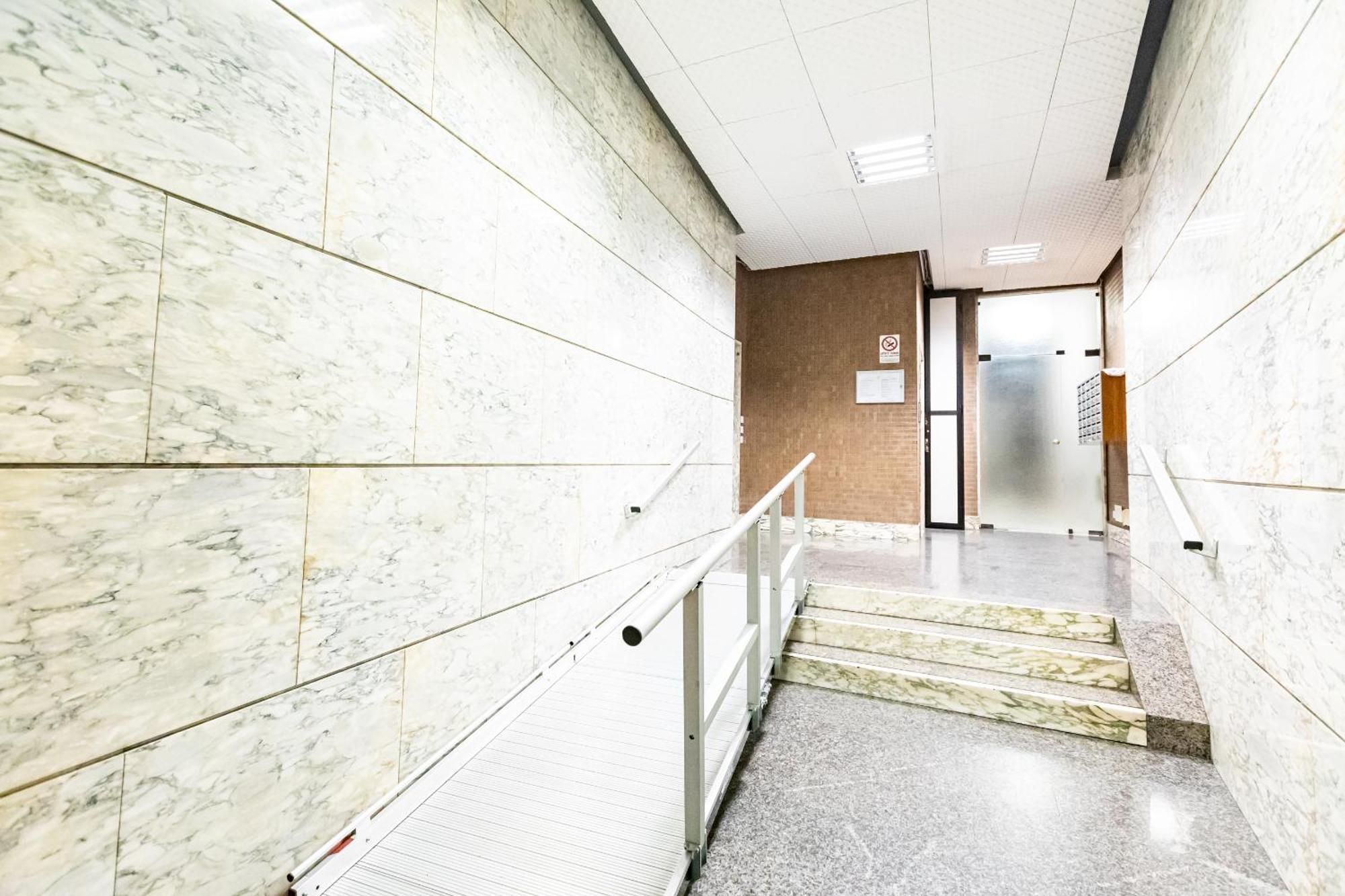 Piazza Gramsci Amazing Apartment With Balcony - Top Collection Milão Exterior foto